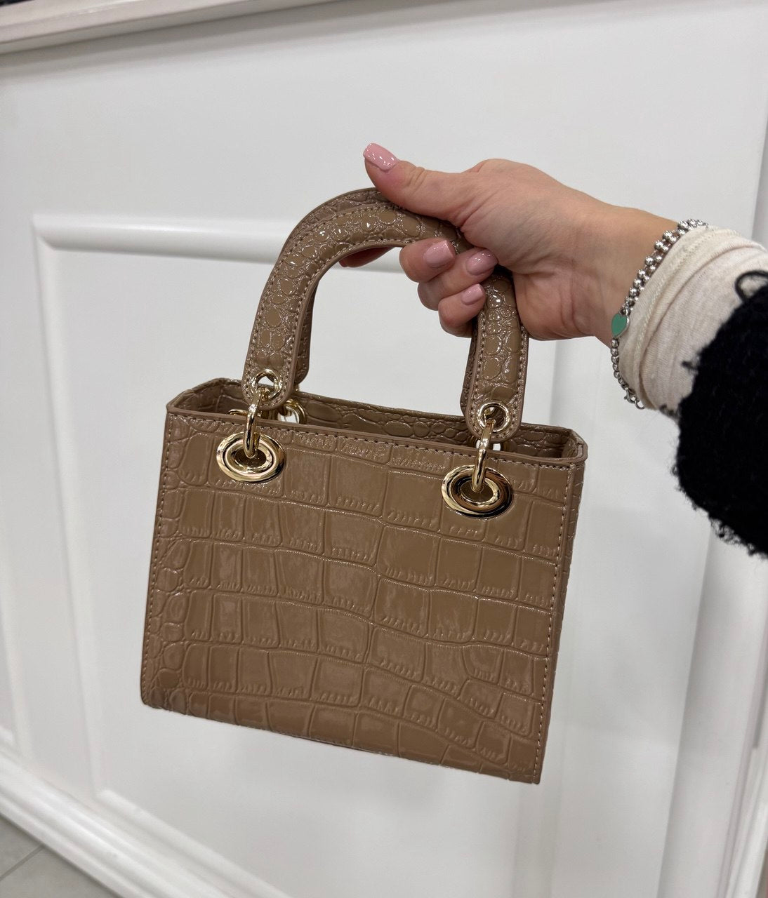 Borsa Lady